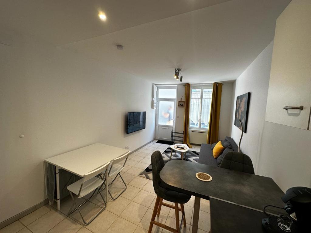 Le Saint Maixent, Maison De Ville, Baby Foot, Wifi Exteriér fotografie